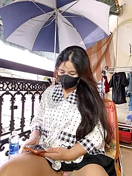 Snapshot of lyna_bl chatting on 12/04/25, 01:26 lyna bl online show from 12/04/25, 01:26