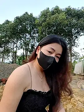 lyna bl online show from 03/31/26, 10:56