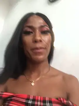 Snapshot of Kylie_Hairy_Bbc chatting on 09/30/25, 09:15 Kylie Hairy Bbc online show from 09/30/25, 09:15