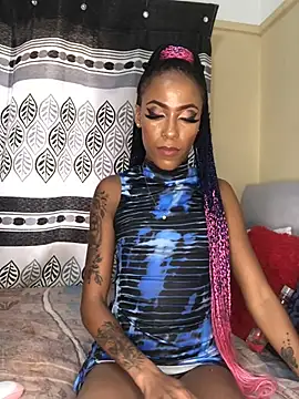 Snapshot of Kylie_Hairy_Bbc chatting on 02/19/25, 10:34 Kylie Hairy Bbc online show from 02/19/25, 10:34