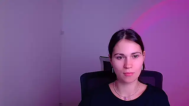Snapshot of Loon_Amore chatting on 01/20/25, 10:37 Loon Amore online show from 01/20/25, 10:37