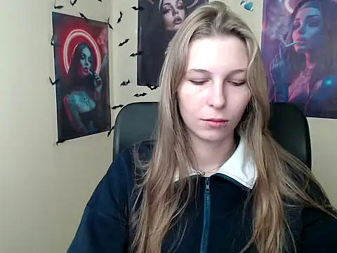 StrangerGi online show from 04/18/26, 06:05