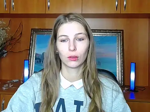 Snapshot of StrangerGi chatting on 12/14/25, 08:09 StrangerGi online show from 12/14/25, 08:09