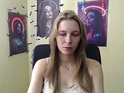 StrangerGi online show from 04/04/26, 05:58