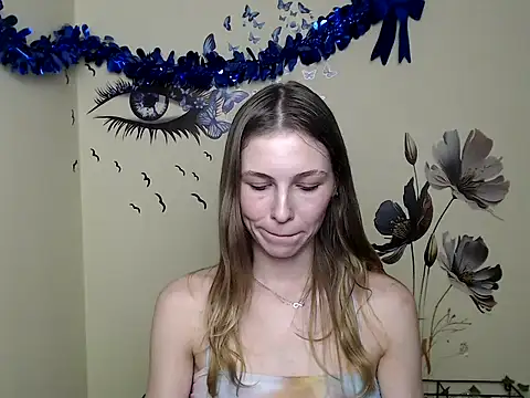 Snapshot of StrangerGi chatting on 01/31/25, 04:03 StrangerGi online show from 01/31/25, 04:03