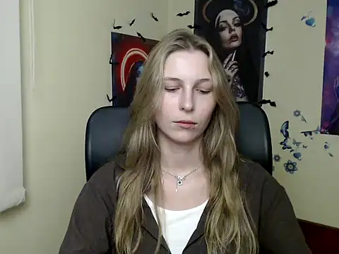 StrangerGi online show from 06/15/26, 12:05