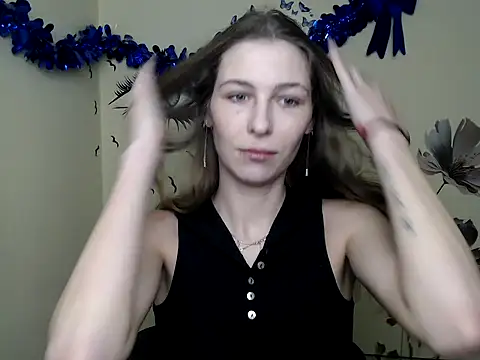 Snapshot of StrangerGi chatting on 02/04/25, 12:55 StrangerGi online show from 02/04/25, 12:55