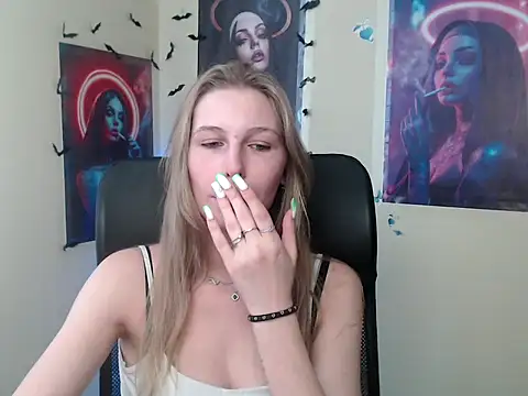 StrangerGi online show from 05/11/26, 02:45