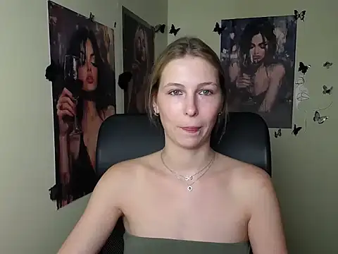 StrangerGi online show from 07/17/26, 11:40