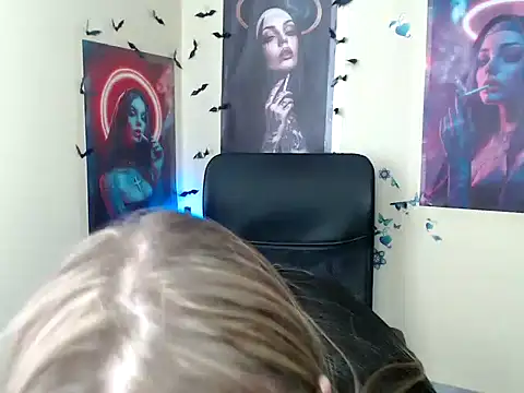 StrangerGi online show from 04/24/26, 12:07