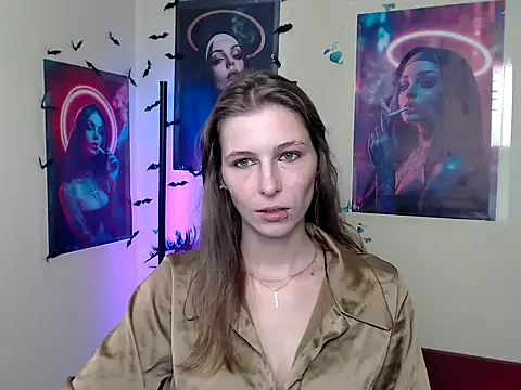 Snapshot of StrangerGi chatting on 09/18/25, 12:19 StrangerGi online show from 09/18/25, 12:19