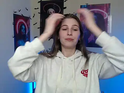 Snapshot of StrangerGi chatting on 12/05/25, 01:32 StrangerGi online show from 12/05/25, 01:32