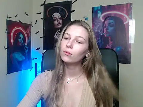 StrangerGi online show from 05/17/26, 06:13
