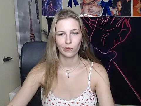 StrangerGi online show from 07/06/26, 06:20