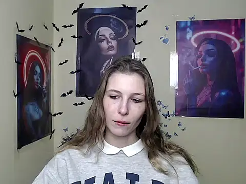 Snapshot of StrangerGi chatting on 03/18/25, 12:39 StrangerGi online show from 03/18/25, 12:39