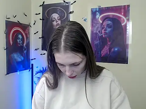 Snapshot of StrangerGi chatting on 11/07/25, 07:02 StrangerGi online show from 11/07/25, 07:02