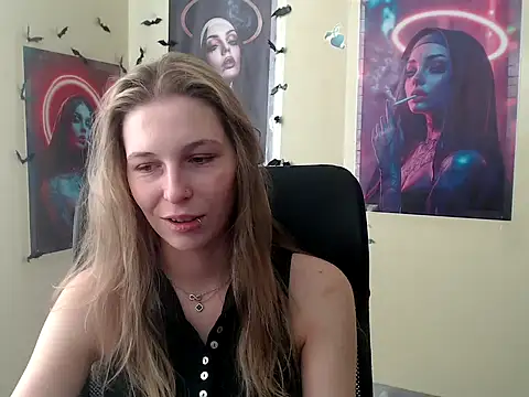 StrangerGi online show from 05/07/26, 06:06