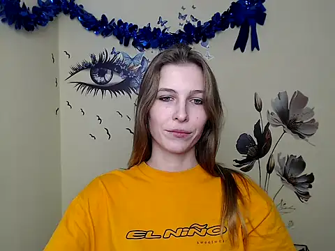 Snapshot of StrangerGi chatting on 02/26/25, 01:11 StrangerGi online show from 02/26/25, 01:11