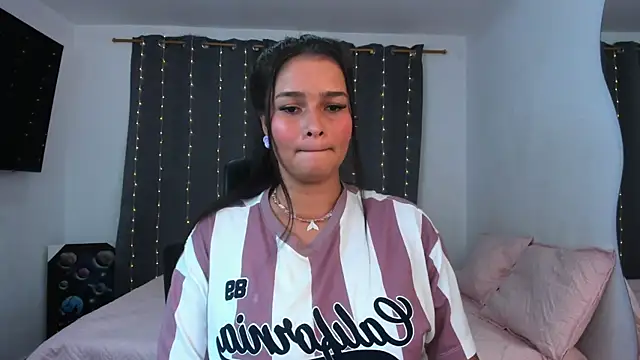 Abby Parker1 online show from 10/26/25, 10:54