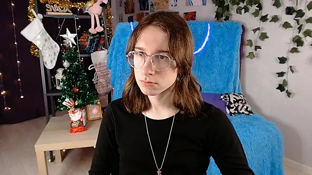 Hermione Reid online show from 01/12/25, 04:42