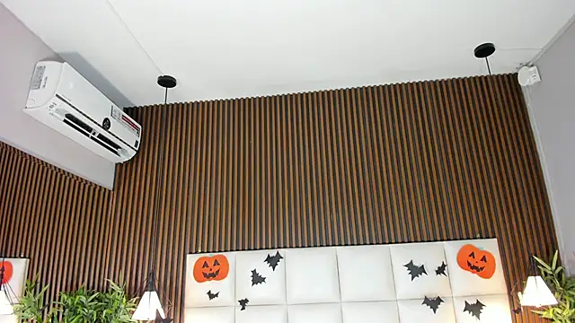 CailynBrowm online show from 11/02/25, 04:28