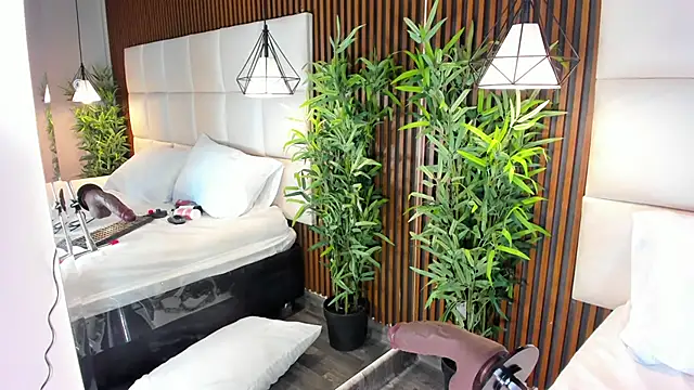 CailynBrowm online show from 10/09/25, 04:35