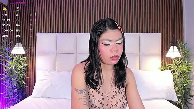 CailynBrowm online show from 12/03/25, 04:24