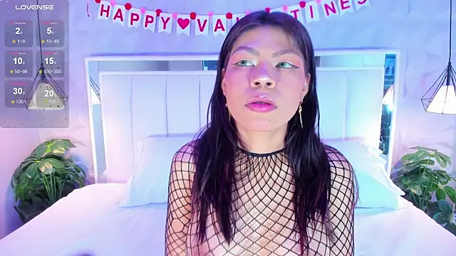CailynBrowm online show from 02/13/25, 04:22