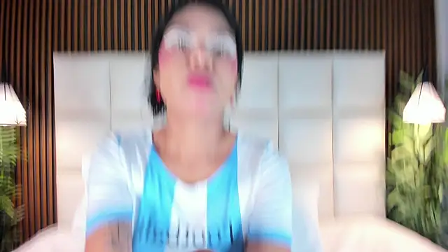 CailynBrowm online show from 09/24/25, 04:30