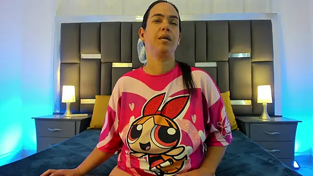 Snapshot of talivega chatting on 09/15/25, 02:39 talivega online show from 09/15/25, 02:39