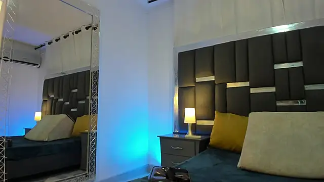 Snapshot of talivega chatting on 09/20/25, 03:28 talivega online show from 09/20/25, 03:28