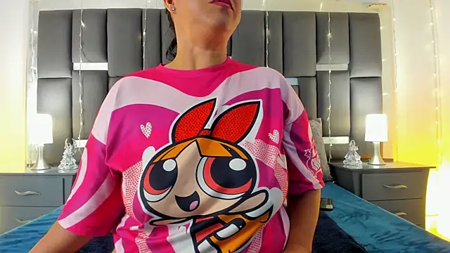 Snapshot of talivega chatting on 11/14/25, 10:02 talivega online show from 11/14/25, 10:02