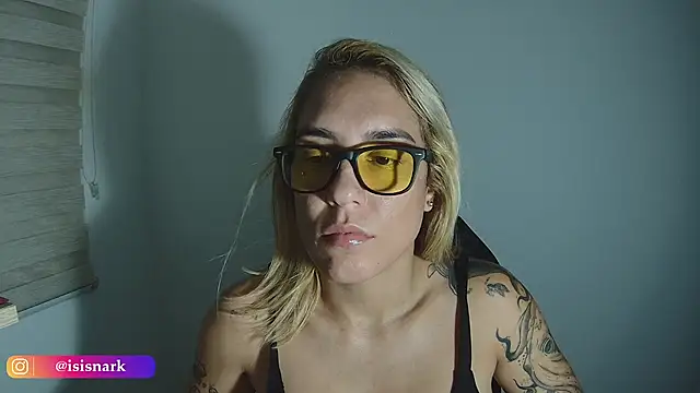 Snapshot of Isis69_ chatting on 02/10/26, 11:48 Isis69 online show from 02/10/26, 11:48