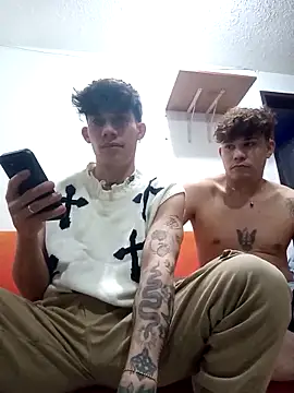 thiagomurphyy online show from 10/27/25, 06:14