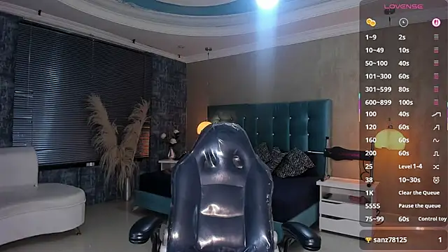 MelanieRioss online show from 11/17/25, 01:26