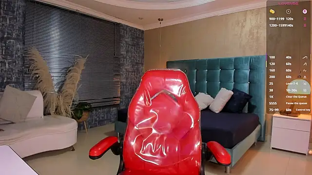 Snapshot of MelanieRioss chatting on 05/12/26, 01:50 MelanieRioss online show from 05/12/26, 01:50
