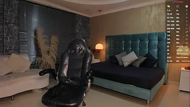 MelanieRioss online show from 03/11/26, 01:38