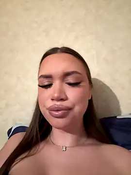 bunnyrich online show from 12/19/25, 04:42