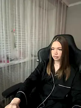 bunnyrich online show from 10/31/25, 05:53