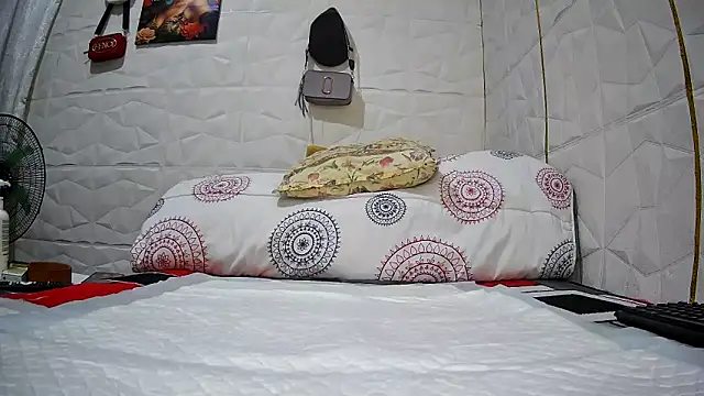 Mendoza Amaranata online show from 10/02/25, 04:16