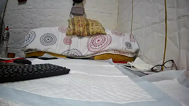 Mendoza Amaranata online show from 09/14/25, 04:57