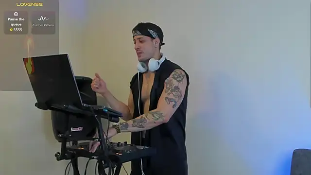 matt saill online show from 09/19/25, 01:42