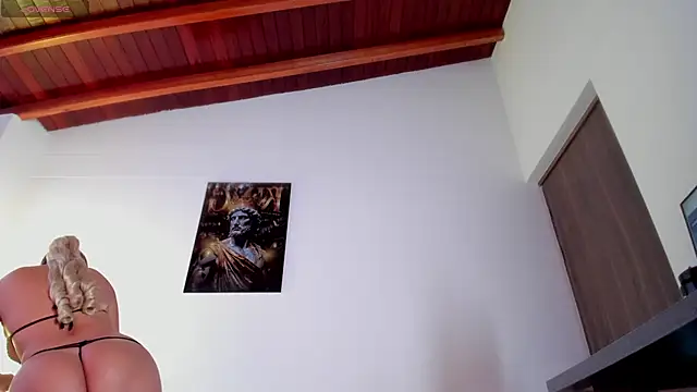 Nina Fuentes online show from 11/29/25, 04:29