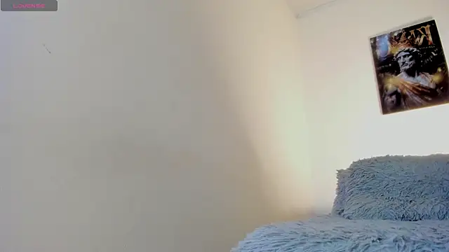 Nina Fuentes online show from 09/29/25, 10:48