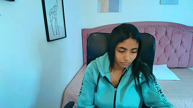 shaneelle online show from 12/15/25, 03:12