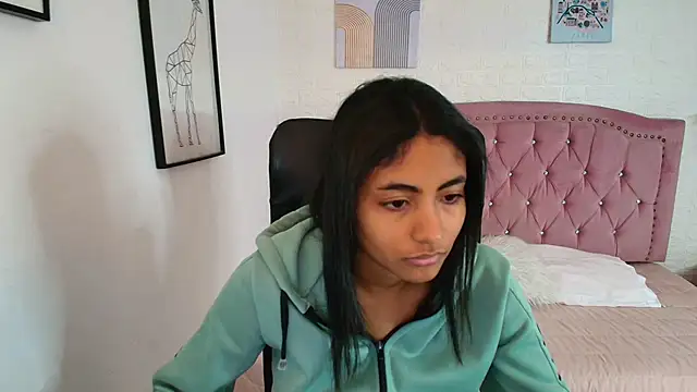 shaneelle online show from 11/29/25, 03:06