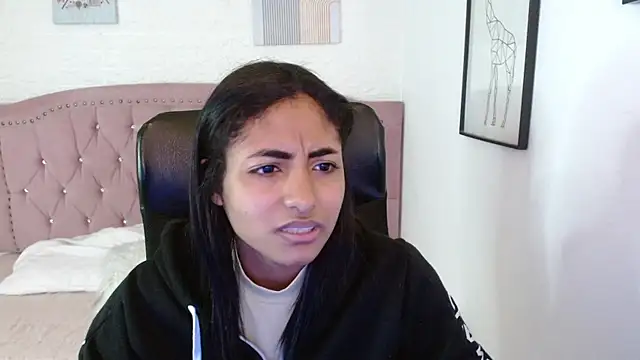 shaneelle online show from 11/08/25, 03:10