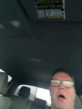 Goldenbear3111 online show from 04/18/26, 10:50