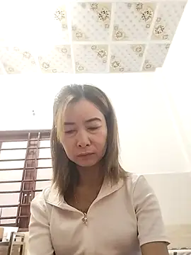 Sexy-ladyboobs20 online show from 11/16/25, 01:10