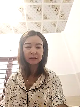 Sexy-ladyboobs20 online show from 11/08/25, 01:42